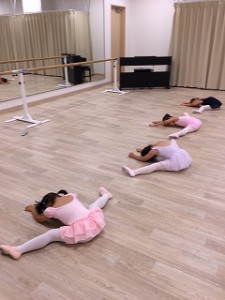 9月8日イオンカルチャークラブ葛西店「ストロベリークラス」（３～６才バレエ・歌・読み聞かせ・お話しづくり）