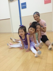 9月26日イオンカルチャークラブ東雲店「ベビーAクラス」（２才・３才バレエ、歌、読み聞かせ、お話づくり）