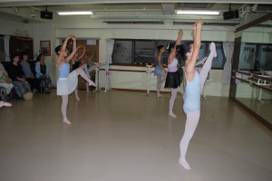 10月15日土曜エメラルド＆ガーネット（小学4年生～中学3年生・クラシックバレエ）