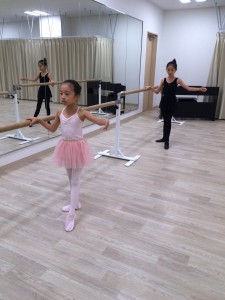 10月13日イオンカルチャークラブ葛西店「ミントクラス」（小学生クラシックバレエ）