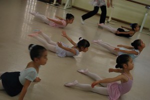 11月1日火曜ルビーAクラス（3～6才バレエ・歌・読み聞かせ・お話しづくり）