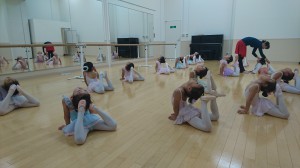 11月21日イオンカルチャークラブ東雲店「ストロベリーAクラス」（3～6才バレエ・歌・読み聞かせ・お話しづくり）