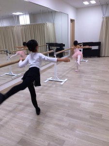 11月10日イオンカルチャークラブ葛西店「ミントクラス」（小学生クラシックバレエ）