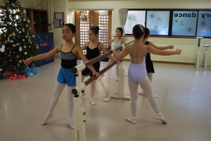 12月17日土曜サファイアクラス（小学1年生～3年生・クラシックバレエ）