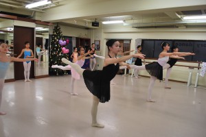 12月10日土曜エメラルド＆ガーネットクラス（9～15才クラシックバレエ）