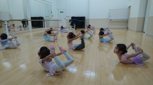 12月5日イオンカルチャークラブ東雲店「ストロベリーAクラス」（3～6才バレエ・歌・読み聞かせ・お話しづくり）