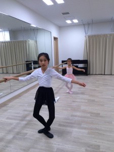 12月1日イオンカルチャークラブ葛西店「ミントクラス」（小学生クラシックバレエ）