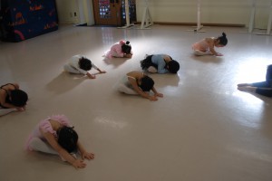 1月12日木曜パールクラス（２才、３才バレエ・歌・読み聞かせ・お話しづくり）