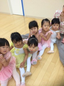 1月9日イオンカルチャークラブ東雲店「ベビークラスA」（2才・3才バレエ、歌、読み聞かせ、お話しづくり）