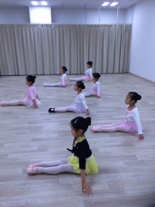 2月2日イオンカルチャークラブ葛西店「ストロベリークラス」（3~6才バレエ・歌・読み聞かせお話しづくり）