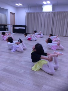 2月16日イオンカルチャークラブ葛西店「ストロベリークラス」（3~6才バレエ・歌・読み聞かせお話しづくり）