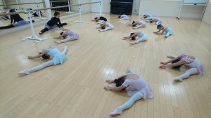 3月27日イオンカルチャークラブ東雲店「ストロベリーAクラス」（3～6才バレエ・歌・読み聞かせ・お話しづくり）