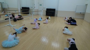 3月27日イオンカルチャークラブ東雲店「ストロベリーBクラス」（3～6才バレエ・歌・読み聞かせ・お話しづくり）