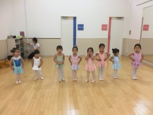 3月27日イオンカルチャークラブ東雲店「ベビークラスA」（2才・3才バレエ、歌、読み聞かせ、お話しづくり）