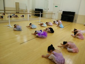 5月15日（月）イオンカルチャークラブ東雲店　ストロベリーAクラス（3才～6才バレエ、歌、読み聞かせ、お話しづくり）