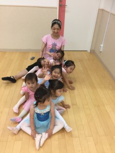 6月12日イオンカルチャークラブ東雲店　ベビークラス（2才、3才バレエ・歌・読み聞かせ・お話しづくり）